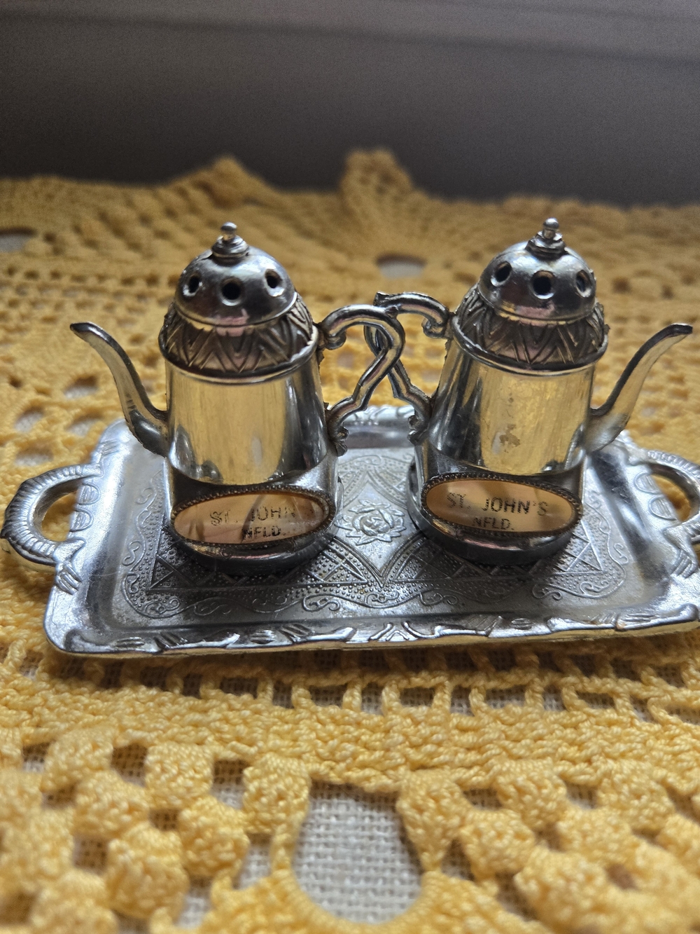 Silver-Plated Salt and Pepper Shakers with Tray - Silver Finish